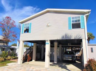 5279 Palisade Dr, Weeki Wachee, FL 34607