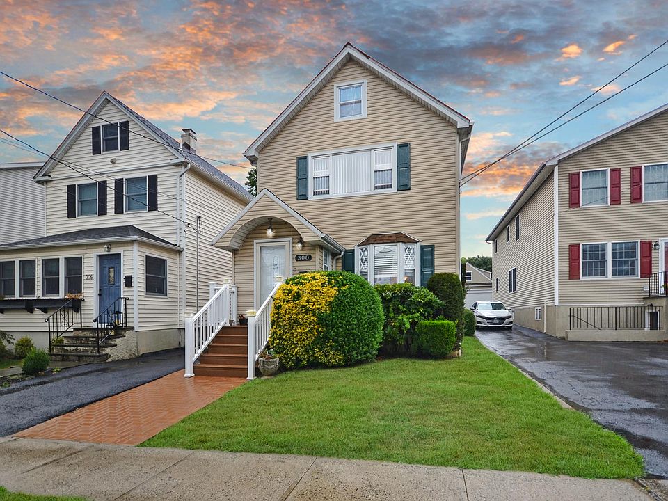 1st image of 308 Jefferson Ave #1