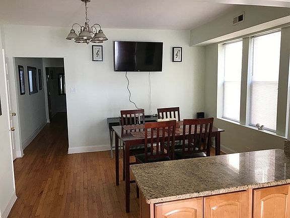 4th image of 3565 W Lyndale St #2E1