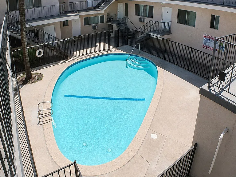 15120 Victory, LLC — Photo 11