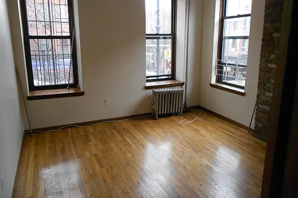 Rented by Corcoran | media 65