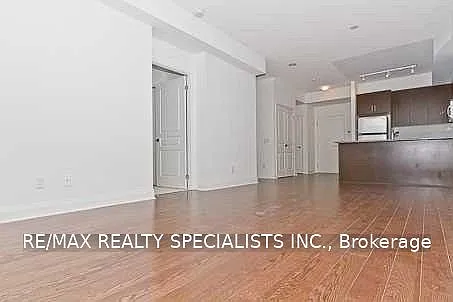 1 Hurontario St #1506 — Photo 7