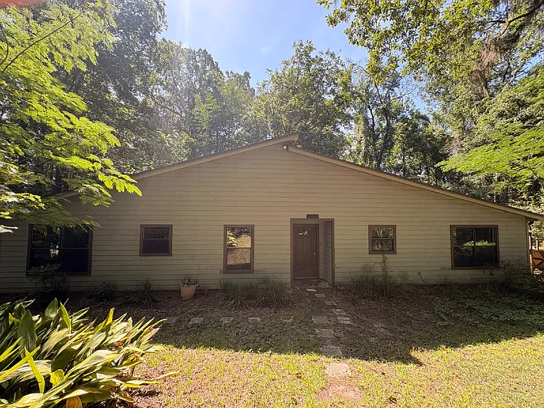 6329 Rolling Hills Dr — Photo 23