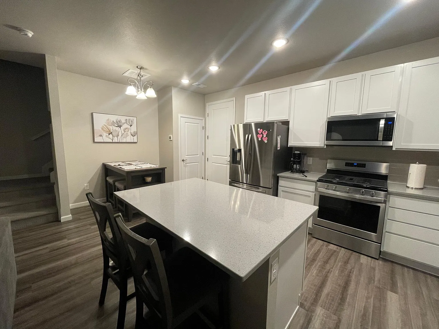 1330 Hoyt St — Photo 2