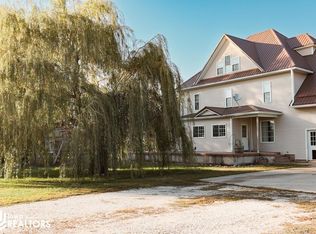 3820 Quinton Ave, Lohrville, IA 51453
