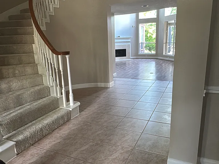 7603 Prairie Oak Trl — Photo 5
