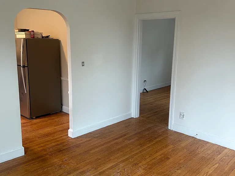 303 Lafayette St #2 — Photo 4