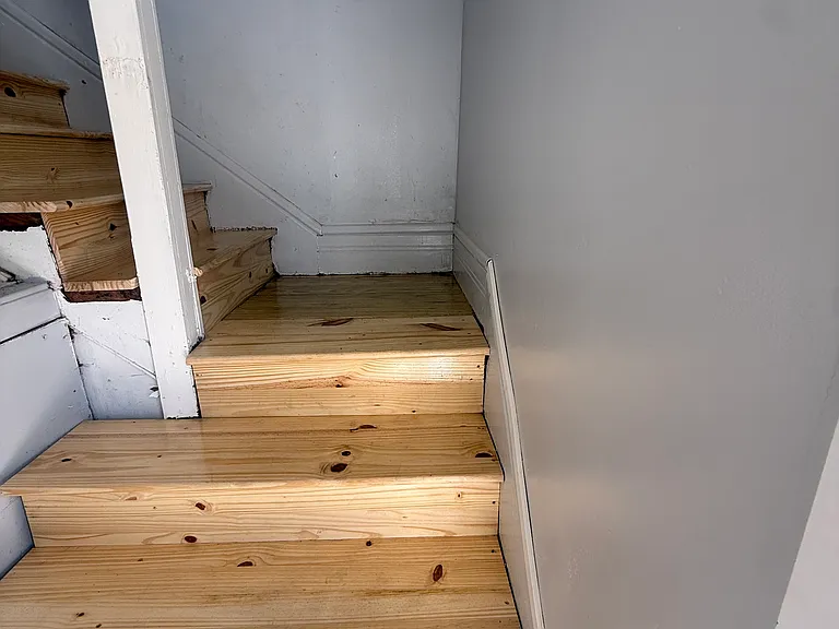 342 Glyndon Ave #B — Photo 6