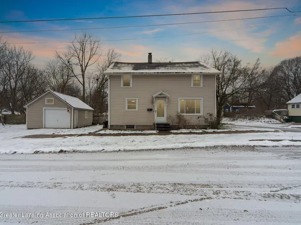 321 Foote St, Charlotte, MI 48813