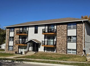 126 W 15th Ave APT 2, Emporia, KS 66801
