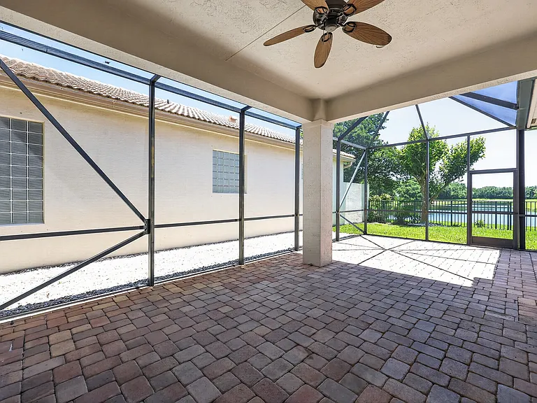 143 Isle Verde Way — Photo 17