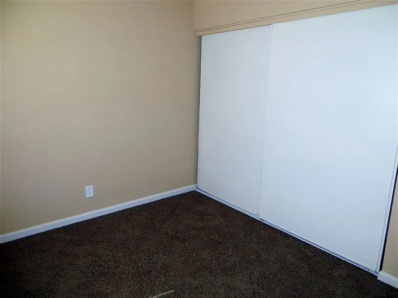 Zavala bedroom
