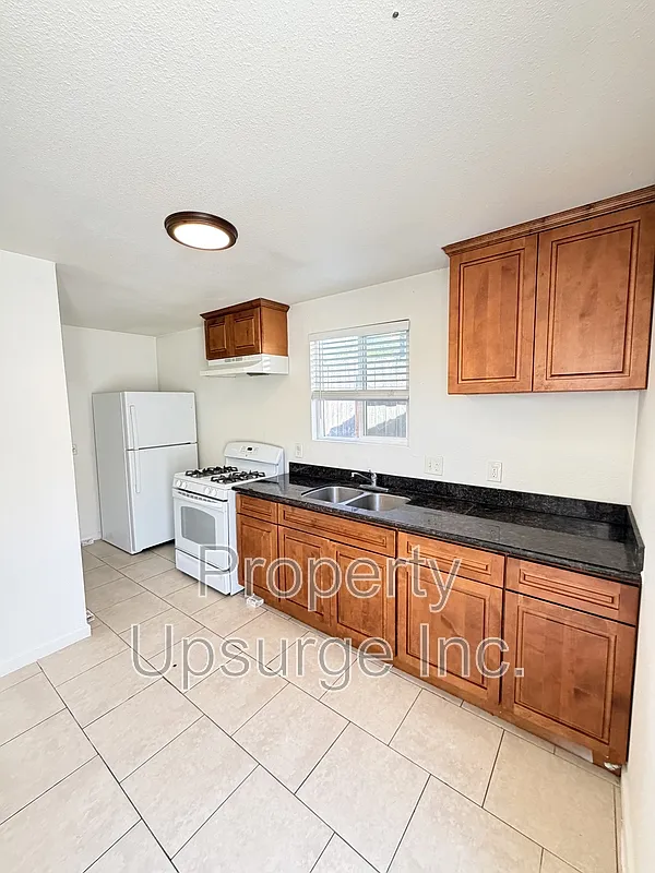1 bed, 1.0 bath, 600 sqft, $1,250 — Photo 3
