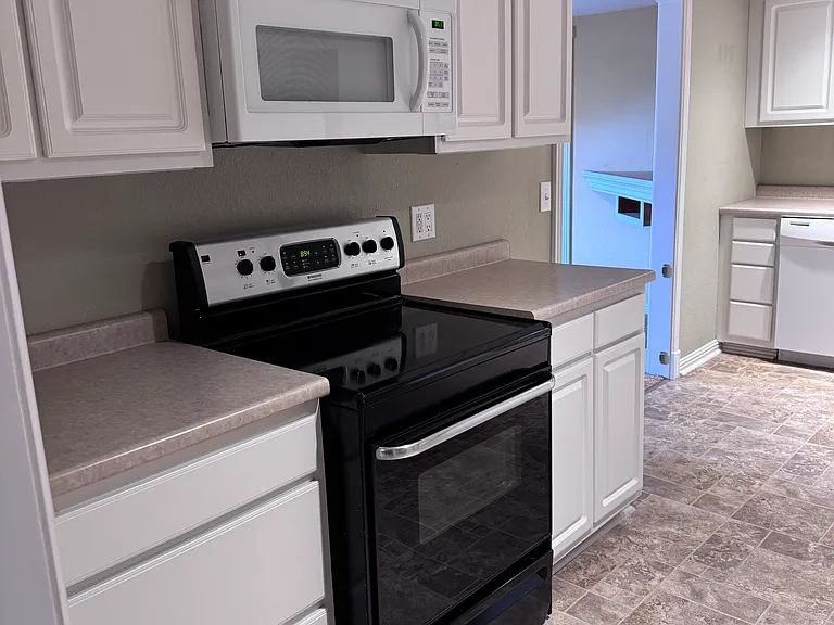 1804 Highway 121 Byp N #A — Photo 2