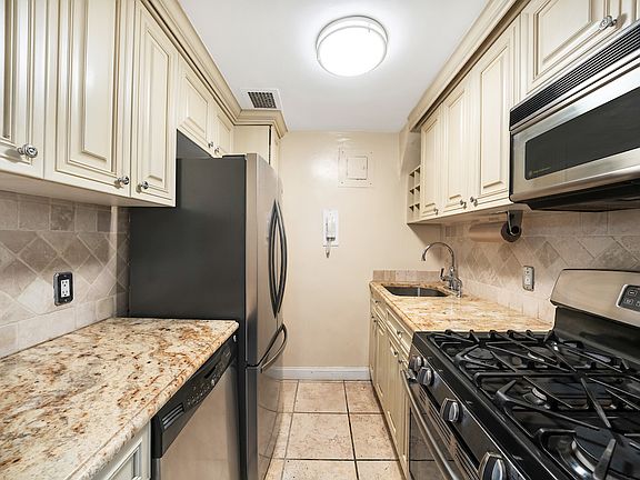 5th image of 405 E 63rd St APT 10J