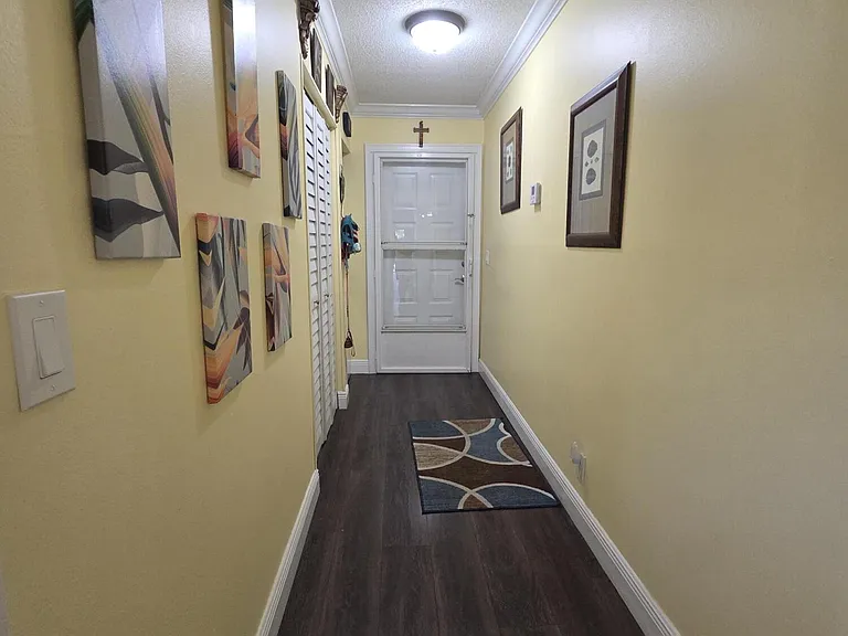 5975 Forest Hill Blvd — Photo 5