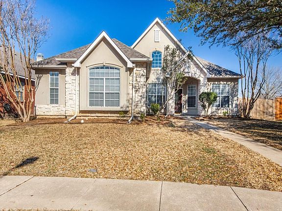 2nd image of 3311 Calais Cir