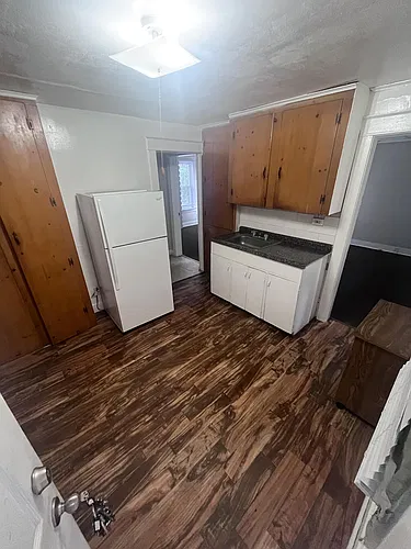 Floor plan 310 E Main Street - 1B