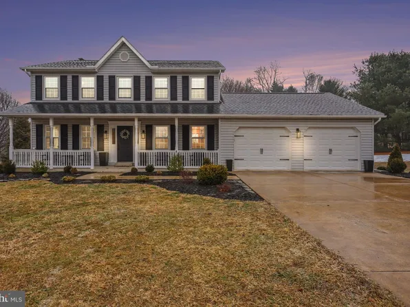 655 Red Fox Ct, Lewisberry, PA 17339