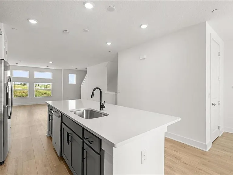 15489 Hamlin Park Dr — Photo 11