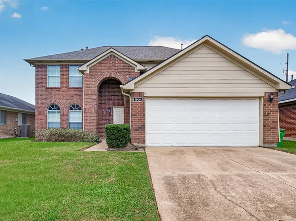 1606 Misty Fawn Ln, Fresno, TX 77545