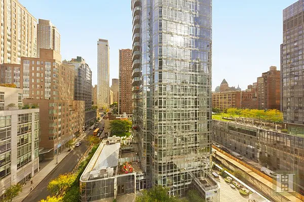 Sold by Halstead Real Estate | media 8