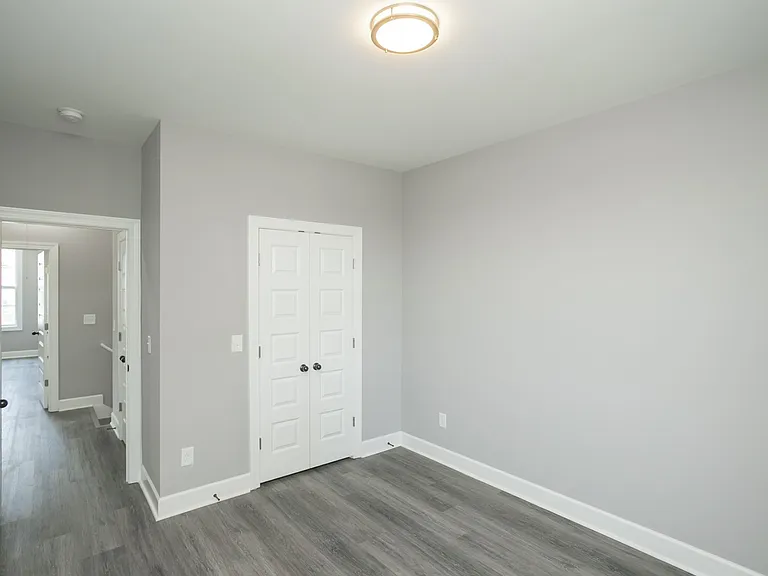 67 Donelson St — Photo 3