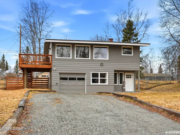 3436 Creekside Dr, Anchorage, AK 99504