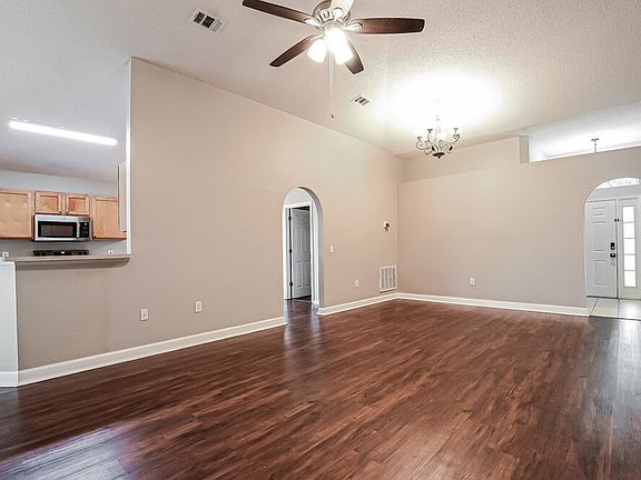 3rd image of 12503 Woodbury Cove Dr