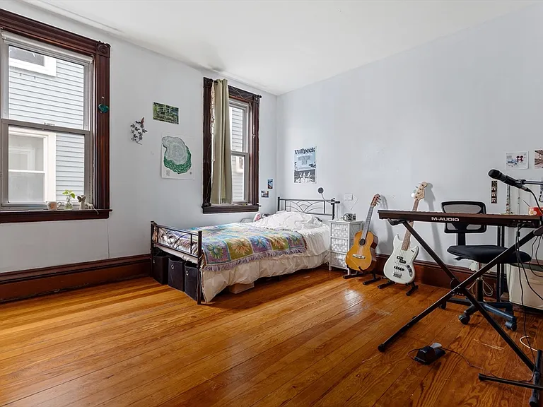 9 Spalding St #1 — Photo 8