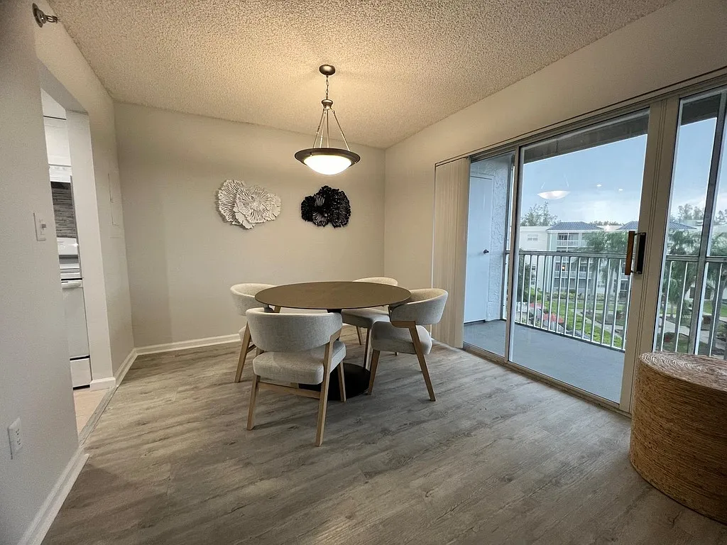 Waterview Rental — Photo 4
