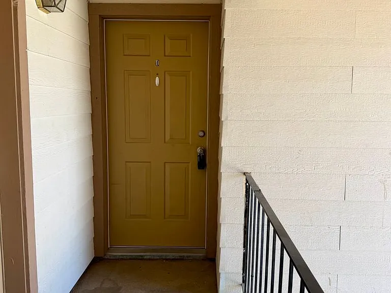 1300 N El Prado Dr — Photo 2