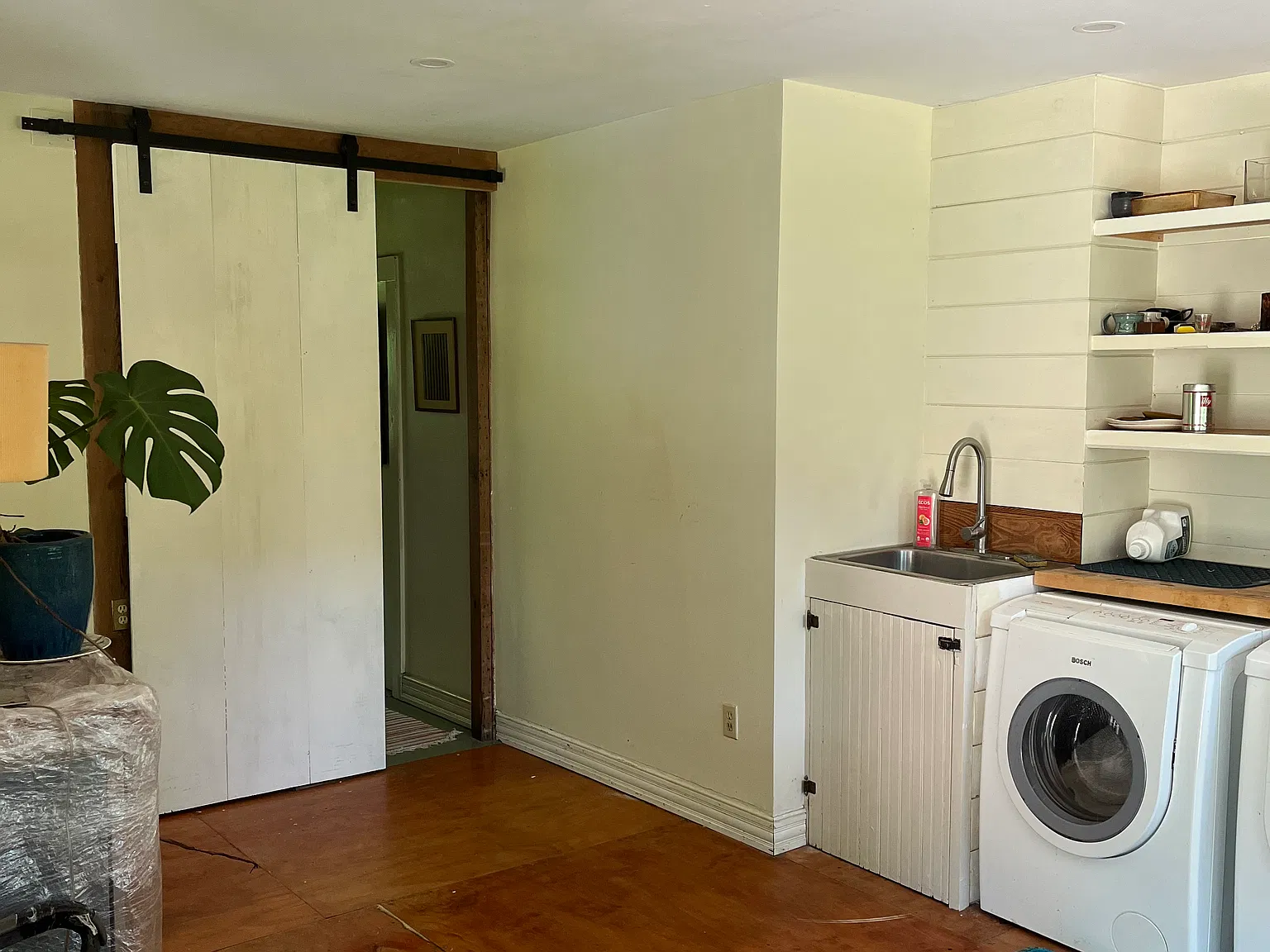3 bed, 1.5 bath, 2000 sqft, $2,400 — Photo 4