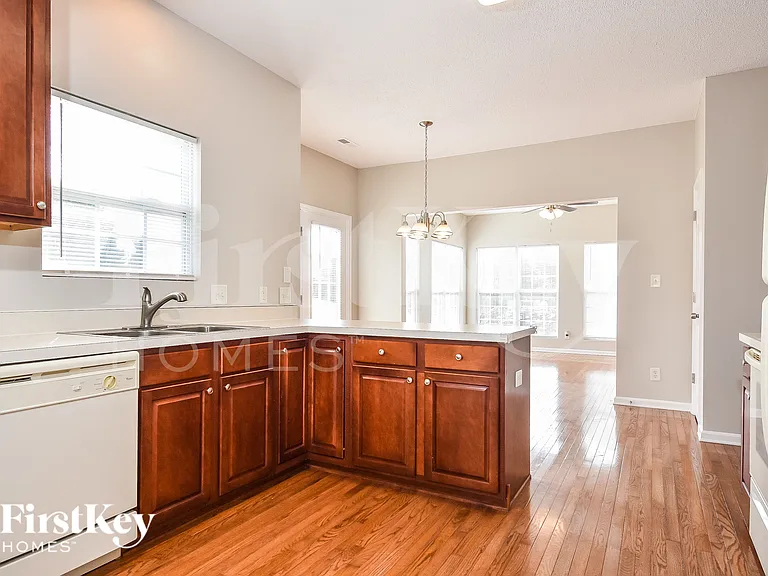 3978 Park Springs Dr — Photo 6