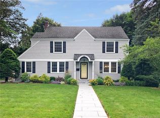 105 Ridgewood Rd, West Hartford, CT 06107