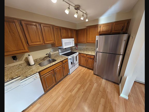 5th image of 801 N Howard St APT 372