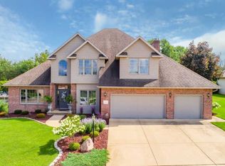 2606 W Windflower Ct, Peoria, IL 61615