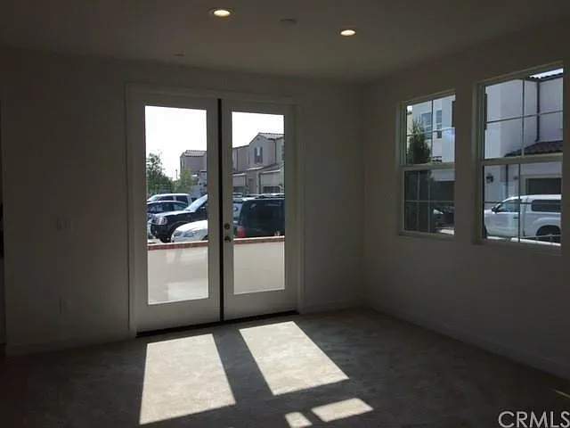 5327 Harvard Way — Photo 4