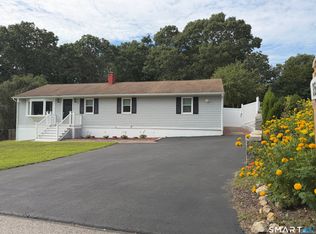29 Blueberry Hill Road, Groton, CT 06340