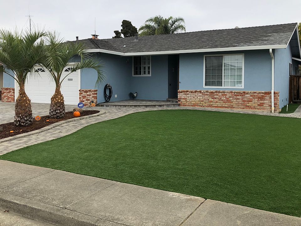 1st image of 2468 Claremont Pl