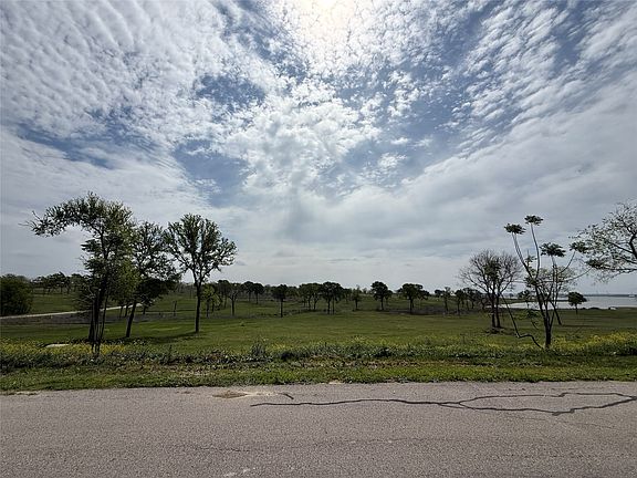 3rd image of LOT 47 Bridgewater Blvd