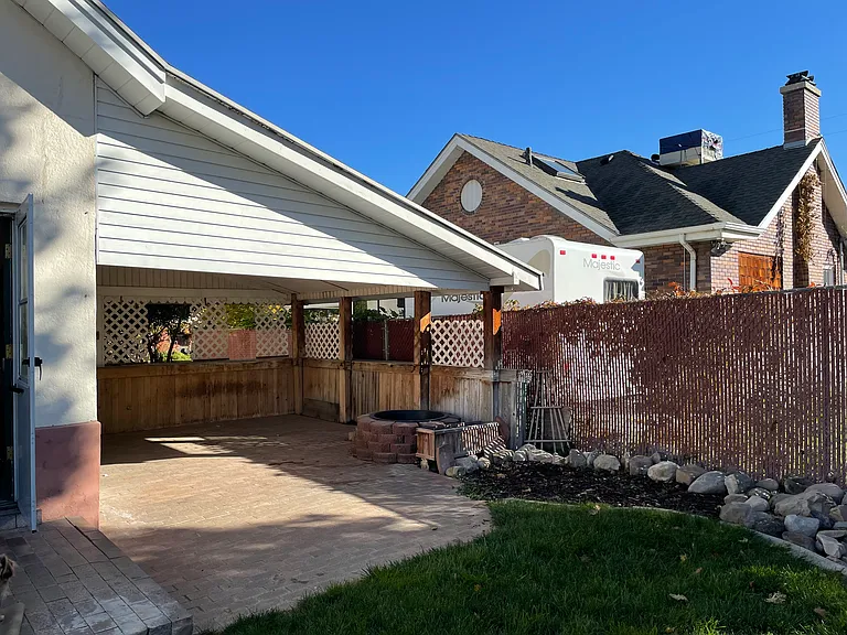 W Cyprus St — Photo 28