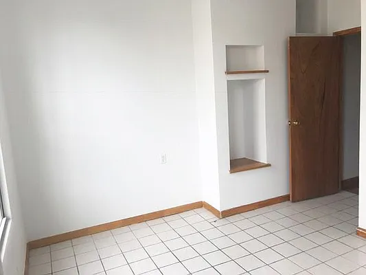 Rented by Ulas Real Estates Inc | media 28