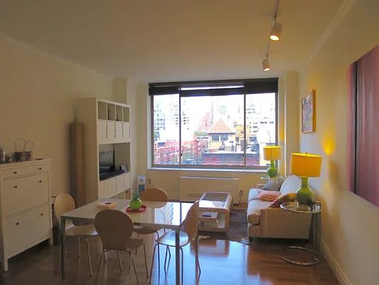 Sold by Sotheby's International Realty | media 15