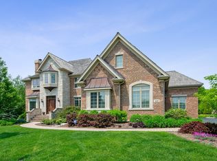 300 Hamilton Ct, Lincolnshire, IL 60069