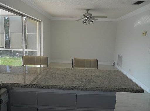 5th image of 1752 W Terrace Dr