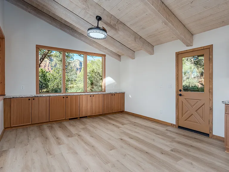 1050 Lee Mountain Rd — Photo 13