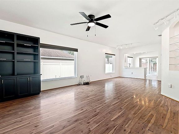 3rd image of 5311 Watson Rd