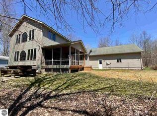 11040 N 31st Rd, Kingsley, MI 49649