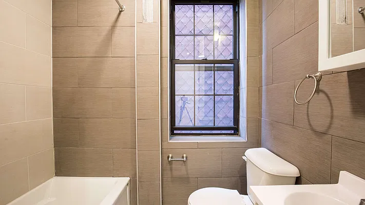 Rented by Nooklyn NYC LLC | media 29